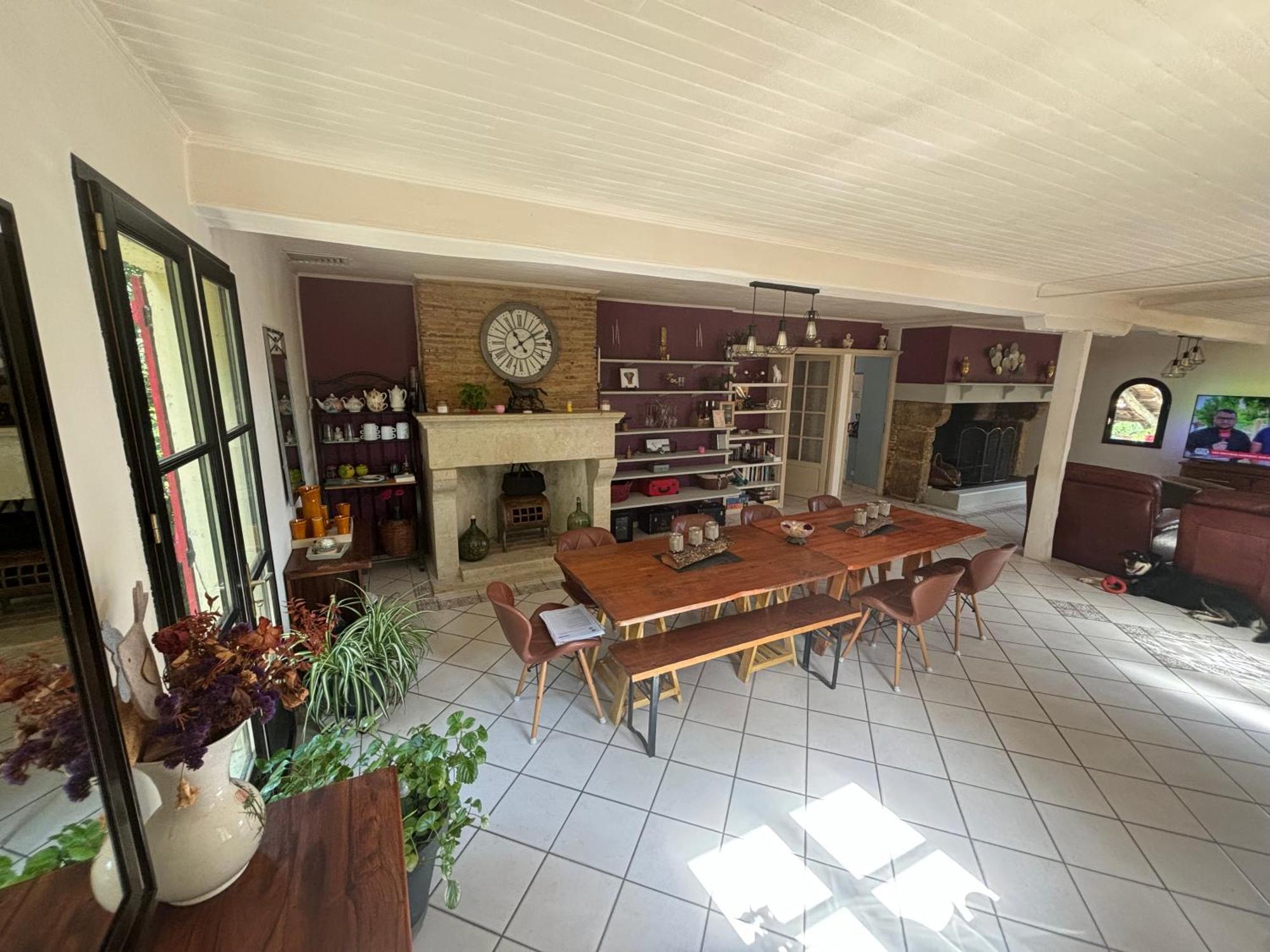 Domaine Pierrot Bed & Breakfast Laujuzan Exterior photo