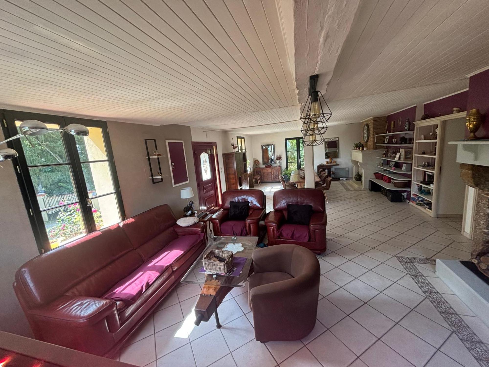 Domaine Pierrot Bed & Breakfast Laujuzan Exterior photo