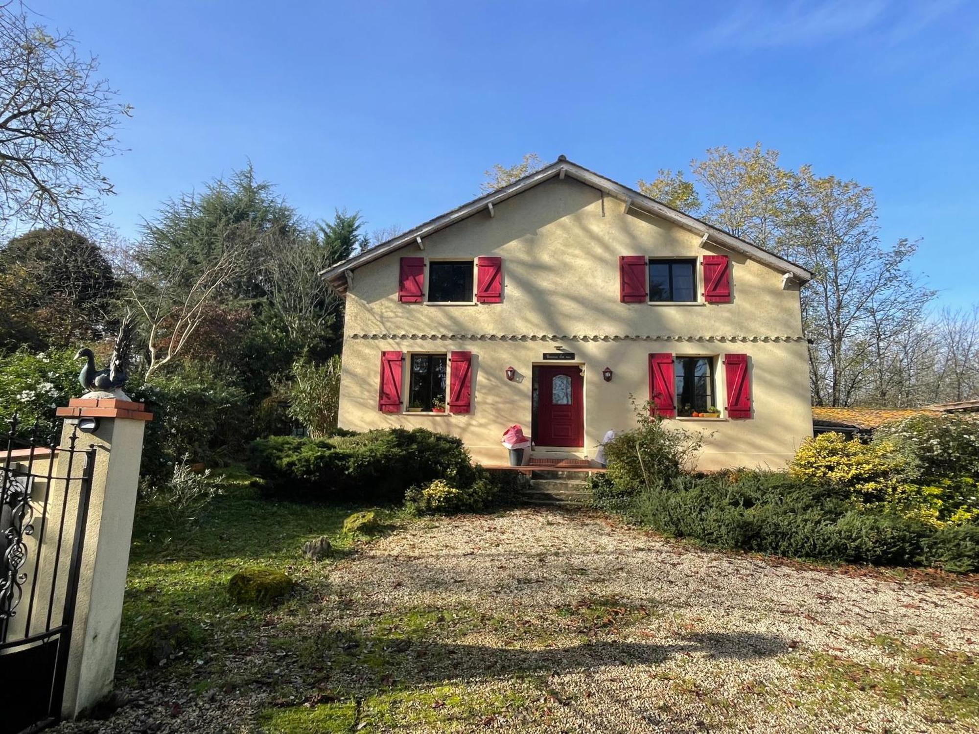 Domaine Pierrot Bed & Breakfast Laujuzan Exterior photo